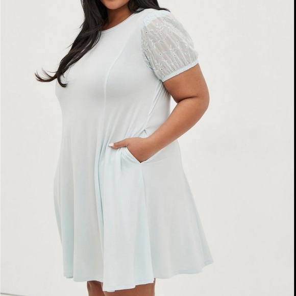 Torrid Super Soft Fit & Flare Dress 1X Pale Blue Embroidered Puff Sleeve NWT.B15 - Picture 2 of 10